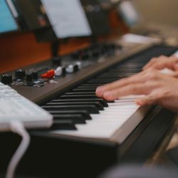 Ajj Piano