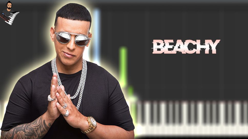 Daddy Yankee, Omar Courtz. - BEACHY