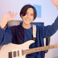 @しゅん