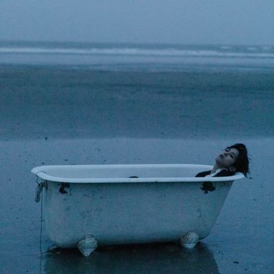 사랑이라 믿었던 것들은 (Feat. 이수현)