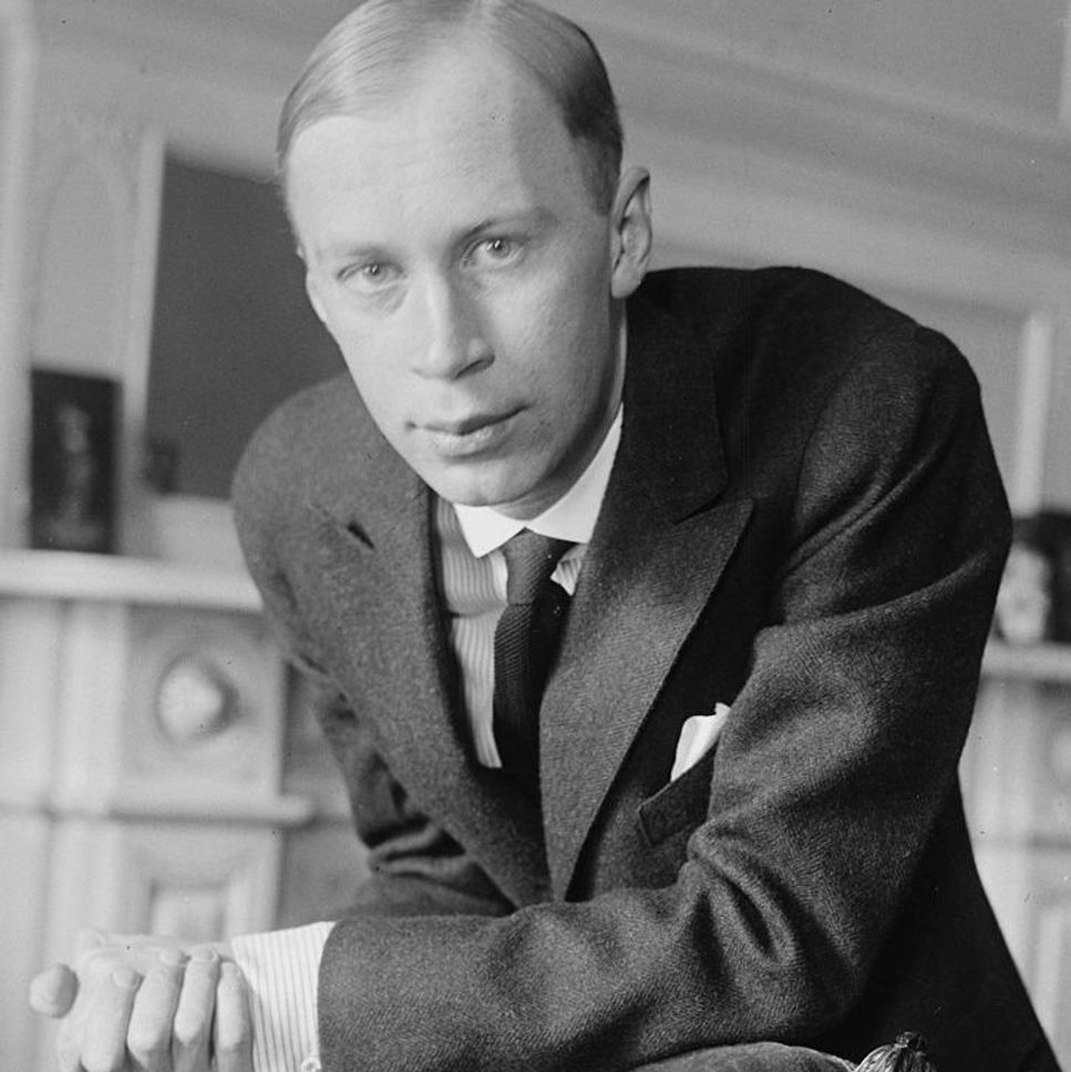 Sergei Prokofiev - Dance of the Knights ('Romeo and Juliet' - for Piano ...
